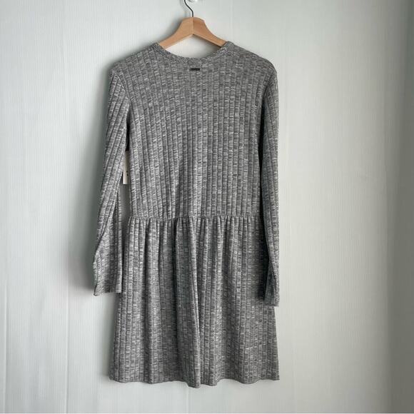 🆕 Billabong always lounging long sleeve soft and comfy grey dress NWT size xs - Picture 9 of 13